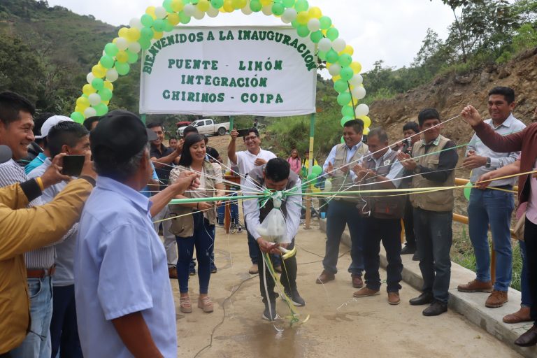 Alcalde del Distrito de Chirinos inauguro puente carrozable en el caserío El Limón