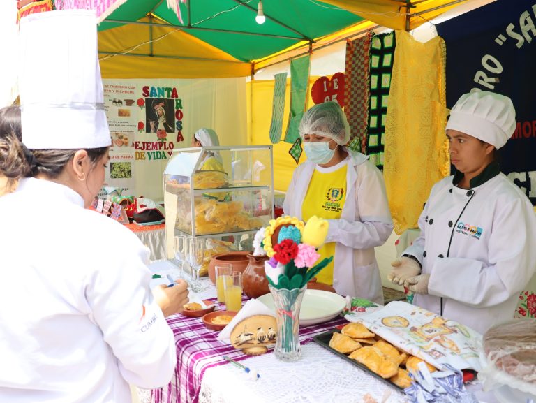 Concurso de Agroindustria, Artesanía y Gastronomía 2024.