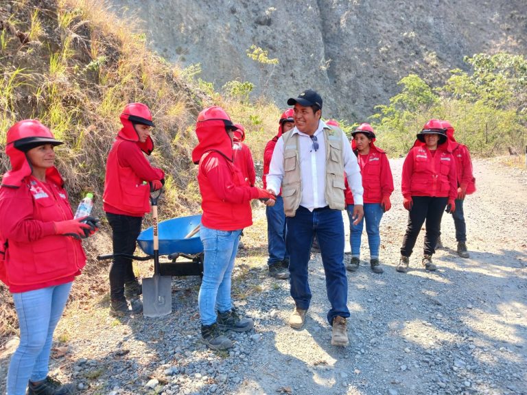 Regidor Elmer Peña Flores realizó una visita inopinada a los caseríos donde se vienen realizando las actividades Llamkasum Perú