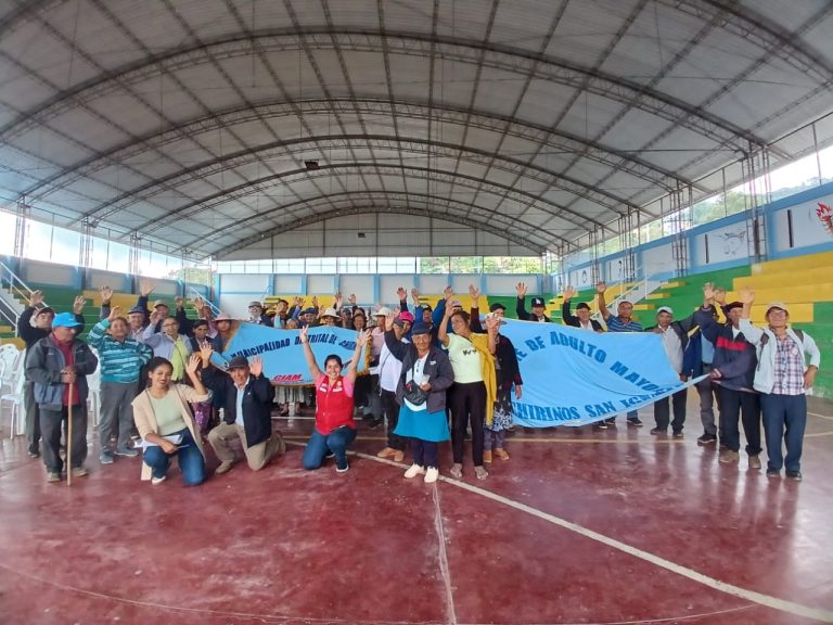 PRIMERA REUNIÓN CON LOS ADULTOS MAYORES DE NUESTRO DISTRITO DE CHIRINOS